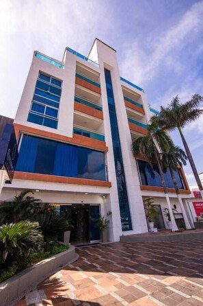 Front of property - Hotel Continental Plaza (Barranquilla)