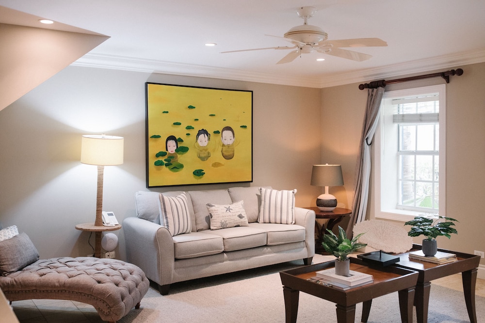 Rock House Hotel and Restaurant by null