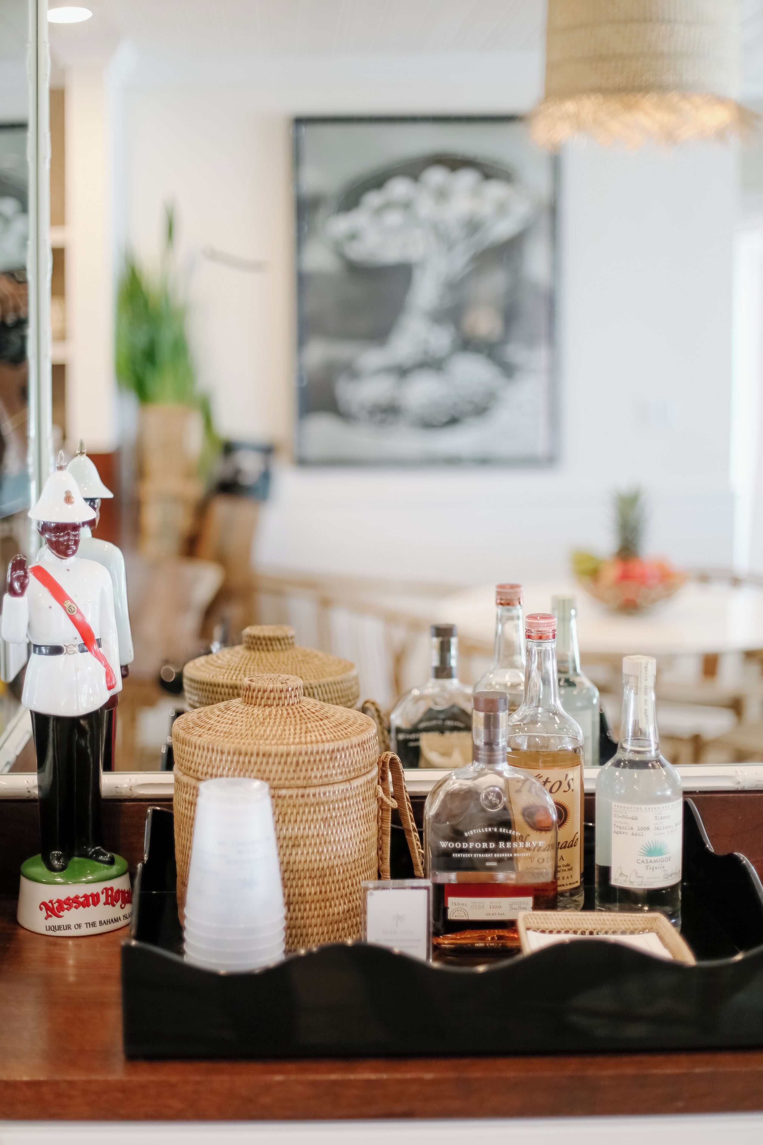 Luxury Cottage | Living area | 65-inch Smart TV with cable channels, books