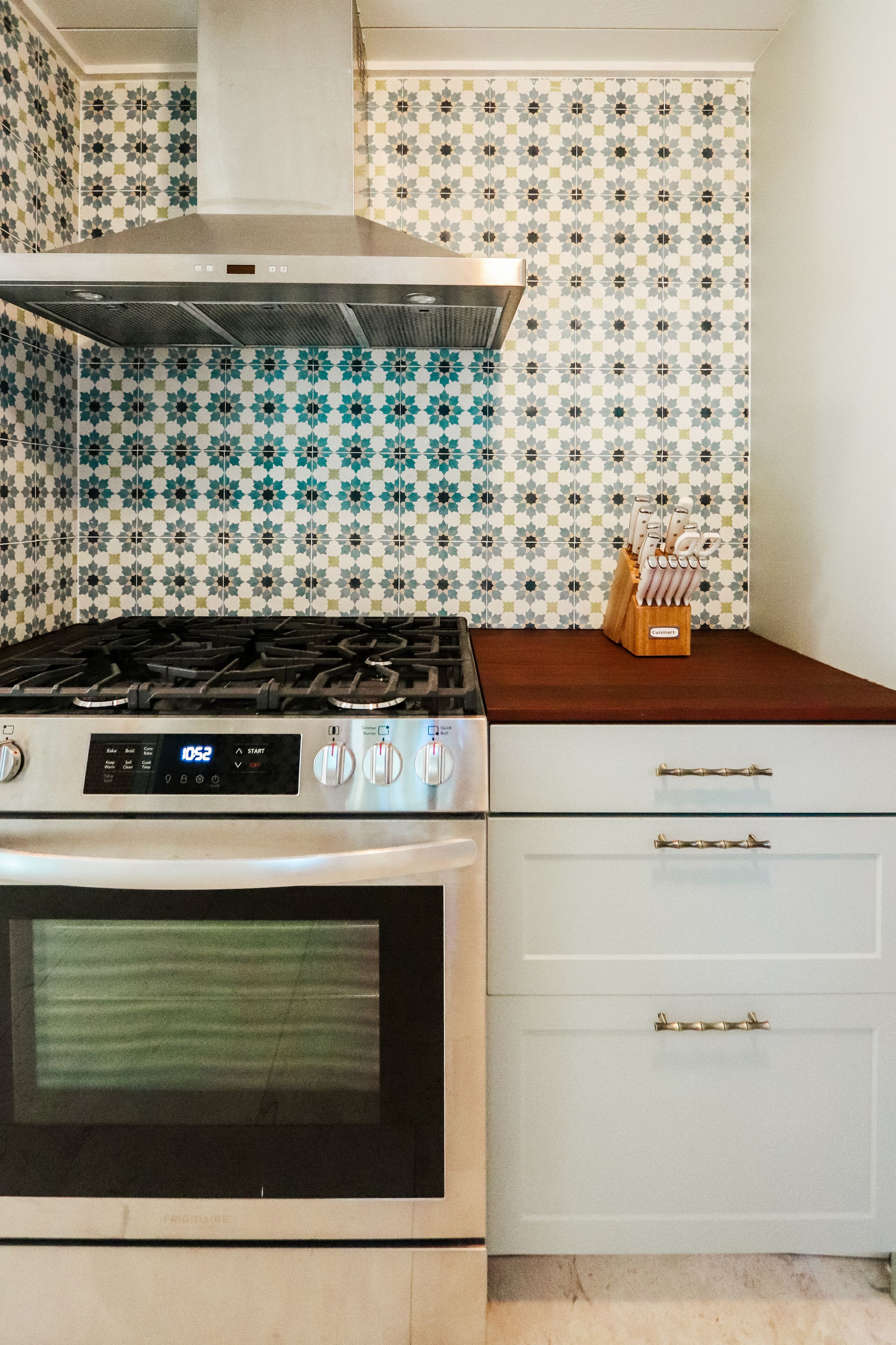 luxury villa | private kitchen | coffee/tea maker, high chair