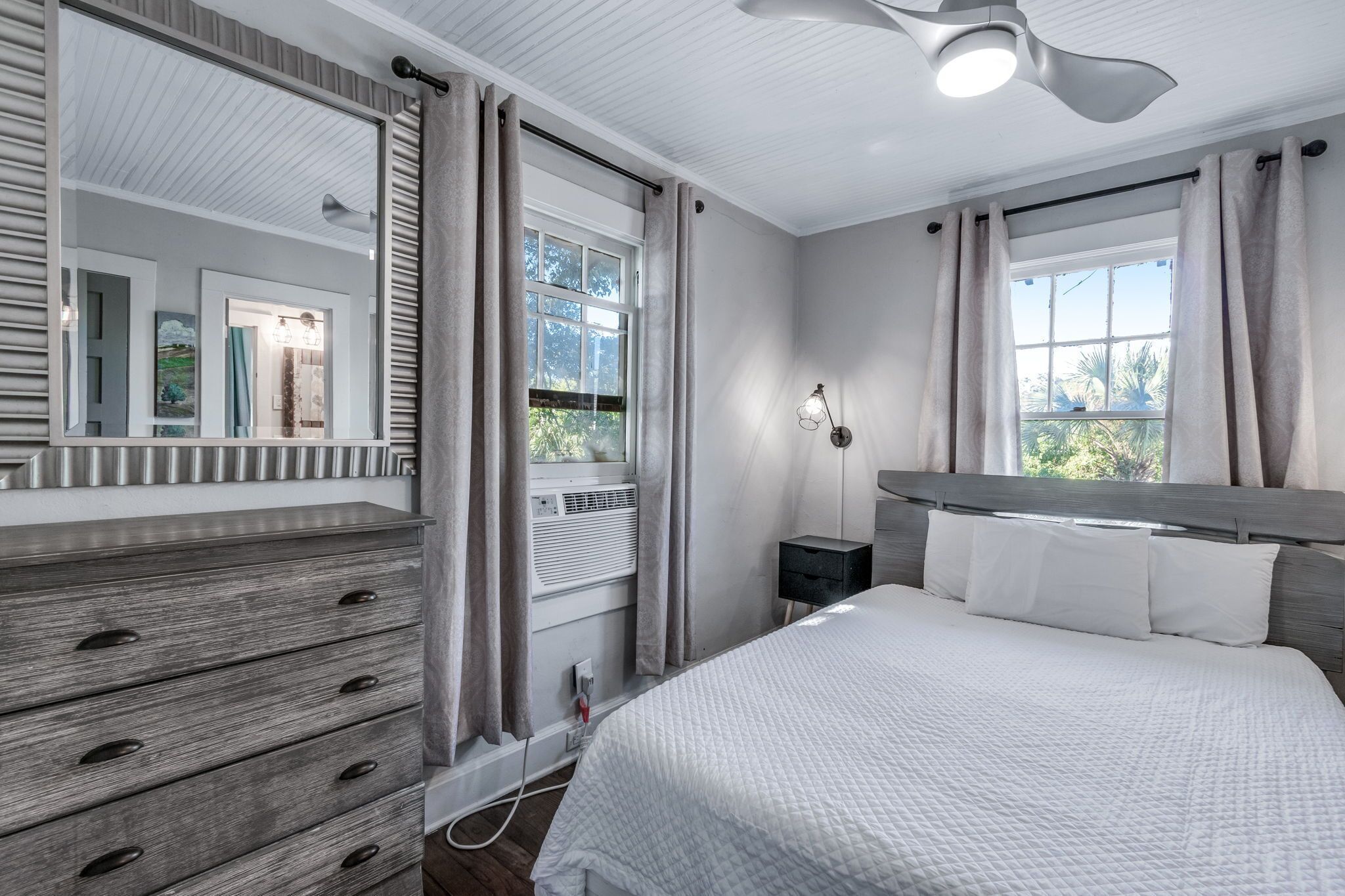 Top Floor DogFriendly Cottage Downtown Pensacola My Beach Getaways