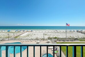 Property grounds - GULF FRONT CONDO, 2 PRIVATE BALCONIES, OUTDOOR POOL! (Gulf Shores)