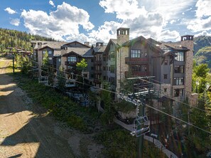 Exterior - Luxury Resort Living, Private Hot tub with 2 Master BD (Park City)