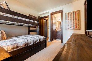 2 chambres, bureau, fer et planche à repasser, Wi-Fi