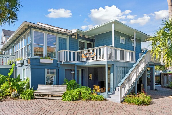 Exterior - Folliday Inn- The Falls Flyer: Room 14 (Folly Beach)