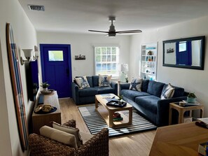 Smart TV, books, offices