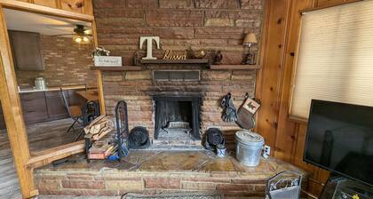 Platte River Cabin @ Pine (Main)