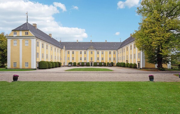 Exterior - Gorgeous home in Næstved (Næstved)