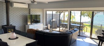 Absolute Waterfront at Woodlands