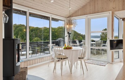Gorgeous home in Børkop with kitchen