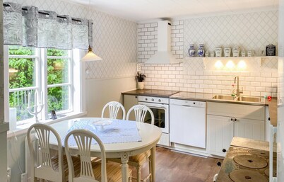 5 bedroom gorgeous home in Edsbruk