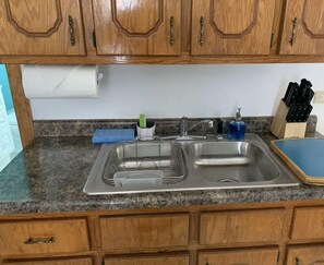 Private kitchen - 3 bedrooms In the Windy City (Chicago)
