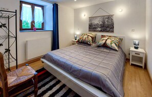 6 Schlafzimmer, Reisekinderbett, kostenloses WLAN