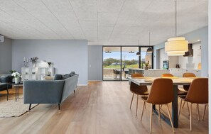 Dining - Stunning home in Børkop with sauna (Børkop)