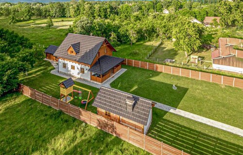 Lovely home in Gospic with WiFi