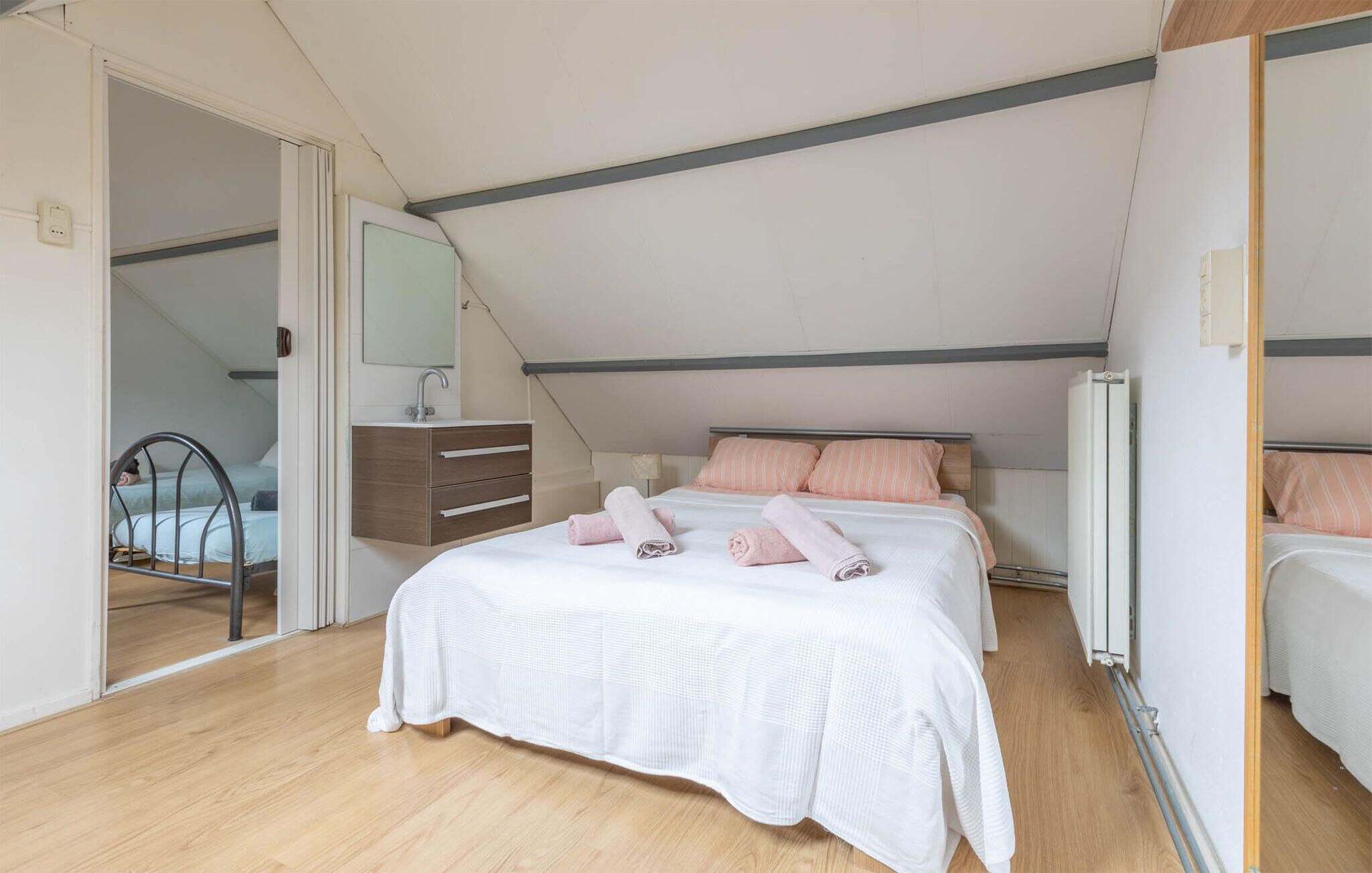 2 chambres, lit parapluie, accès Internet