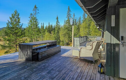 Awesome home in Hjartdal with kitchen