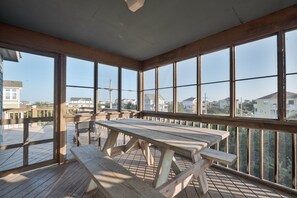 تناول الطعام