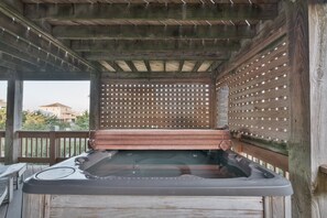 مغطس سبا خارجي