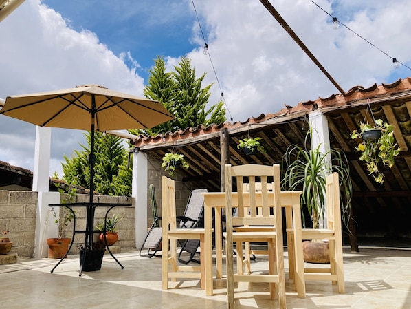 Terrace/patio - Alhambra Hotel - San Cristóbal de las Casas (San Cristóbal de las Casas)