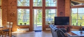 Belle maison à Gunnarskog avec vue sur.