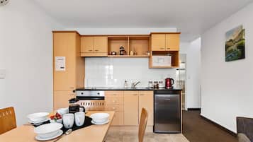 Micro-ondas, fogão, cooktop, lava-louças