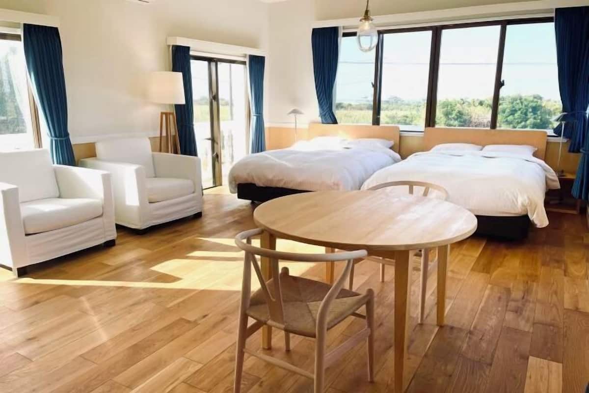 1 slaapkamer, luxe beddengoed, donzen dekbedden, individueel gedecoreerd