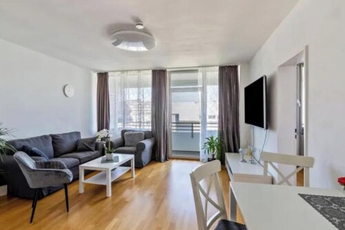 Cozy Neuss Apartment with Modern Amenities