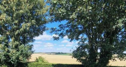 Relaxing Room With Ensuite Rutland Point