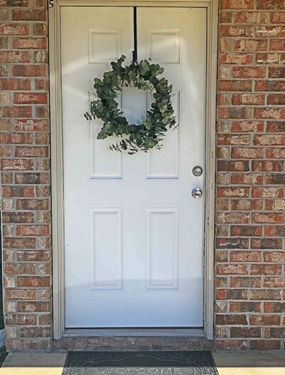 Cozy, clean and lovely 1 bedroom apartment with full  kitchen. Pet friendly!