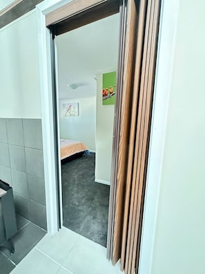 1 室のベッドルーム、ベッドシーツ