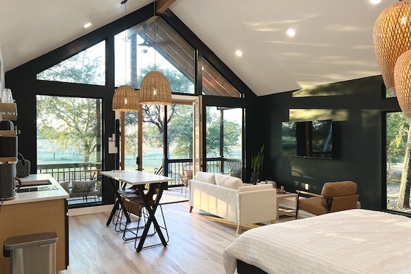 All in one studio with a walk in closet, soaking tub bathroom.