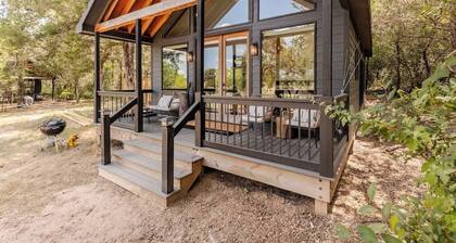 Relaxing Ranch, Friendly Animals, Modern Stay