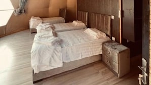 Deluxe Triple Room - fun camp wadi rum (Wadi Rum)