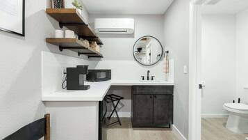 Doccia, asciugacapelli, asciugamani