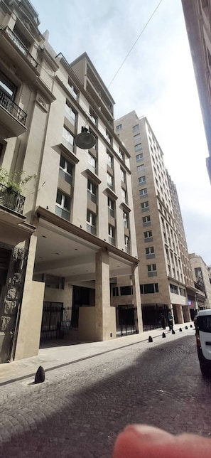 Apartment, 1 Bedroom, Accessible, Smoking | Exterior - Stylish Central Accommodation in Buenos Aires- Explore History and Comfort (Buenos Aires)