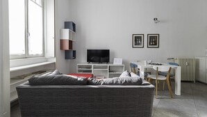 Sınıflandırılmamış resim, 25 üzerinden 3, düğme