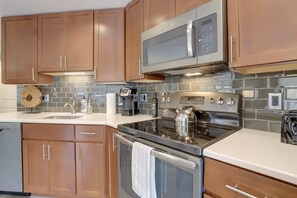 Fridge, microwave, oven, stovetop - Sojourn | VA Square | 2 BR (Arlington)