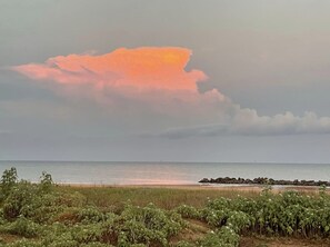 Beach - Spacious Beachfront Home with spectacular views and 30 feet from great fishing! (Grand Isle)