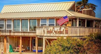 Spacious Beachfront Home with spectacular views and 30 feet from great fishing!