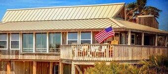 Spacious Beachfront Home with spectacular views and 30 feet from great fishing!