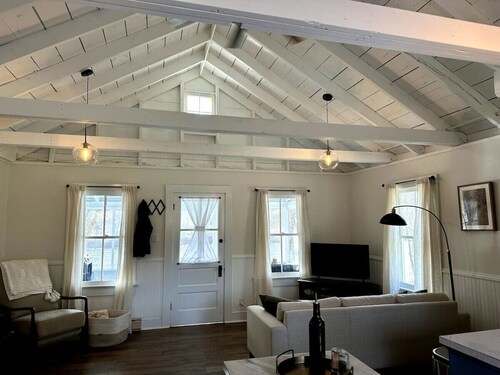 Esopus Creek Cottage