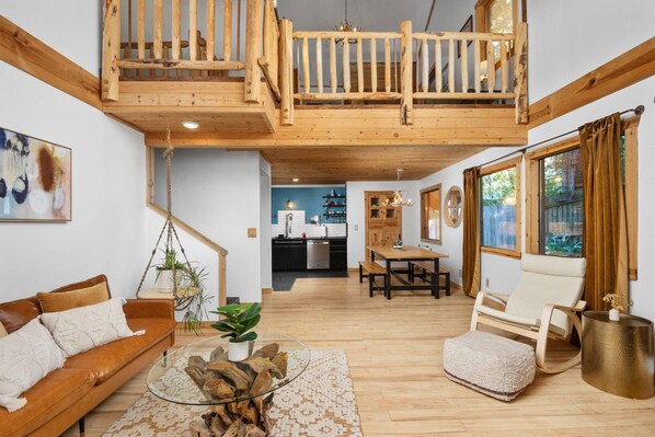 Unclassified image, 1 of 41, button