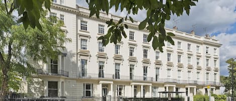 خدمة الإنترنت