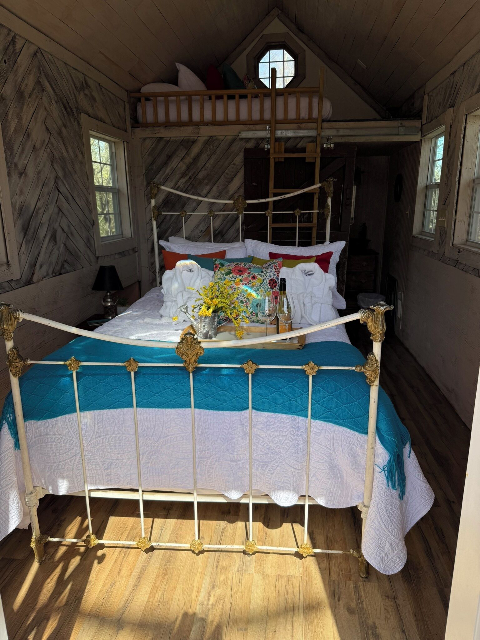 2 Schlafzimmer, Reisekinderbett, Bettwäsche