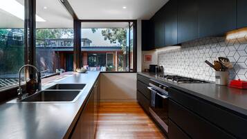 Fridge, microwave, oven, stovetop