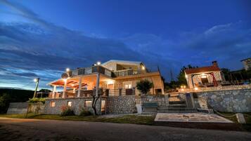 House | 5 bedrooms