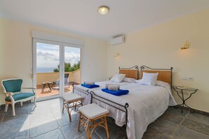 3 bedrooms, iron/ironing board, WiFi, bed sheets - Wonderful and comfortable villa in Javea, Costa Blanca, Spain  with private pool for 6 persons (Javea)