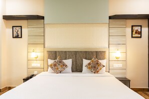 Premier Room | Free WiFi, bed sheets