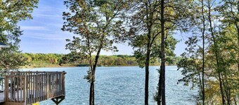 Mayo Lake Cottages
